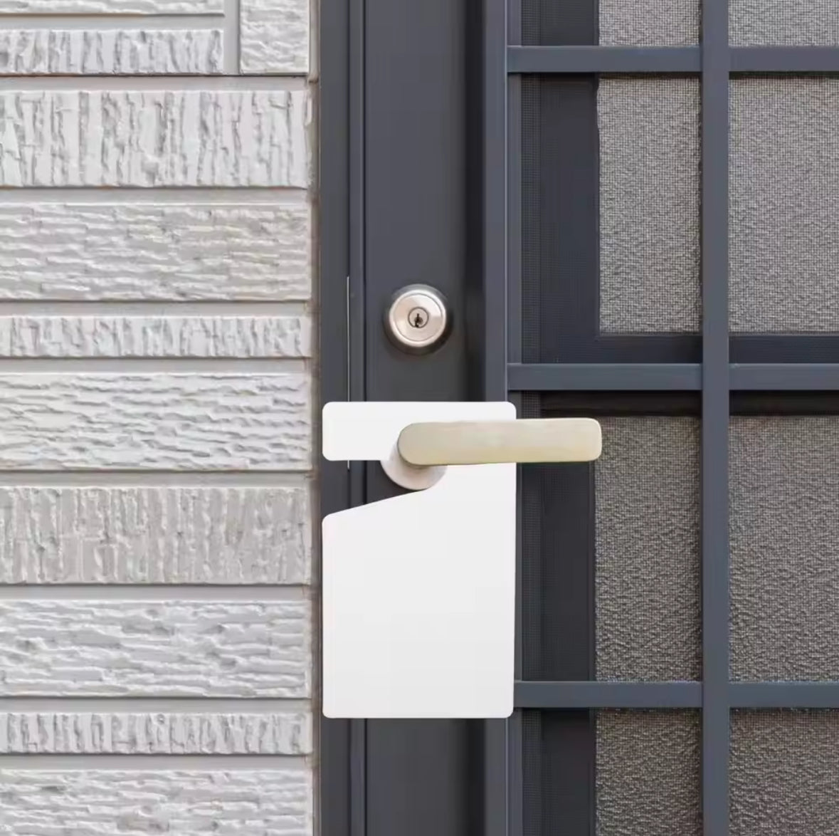 Wipeable Communication Hang Tag